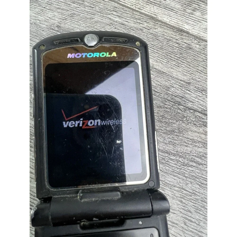 Lot of 6 Various Cell Phones Apple Samsung Motorola UNTESTED AS-IS PARTS REPAIR